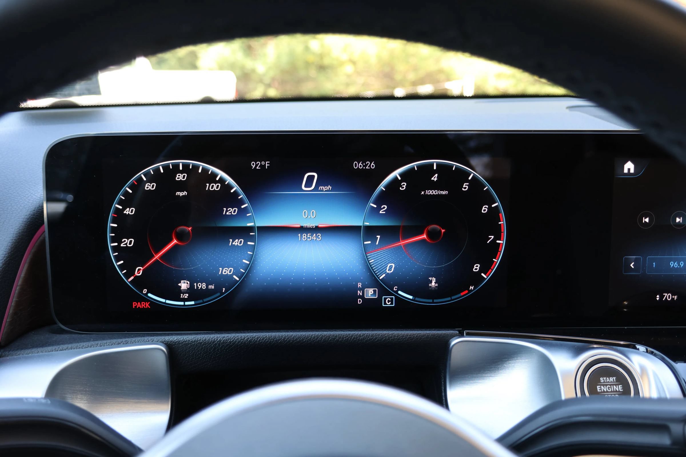 Used 2023 Mercedes-Benz GLB 250 4MATIC w/ Premium Package image 28