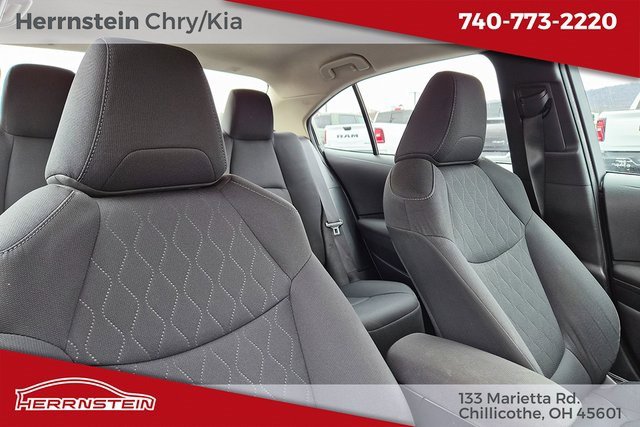 Used 2022 Toyota Corolla LE image 25