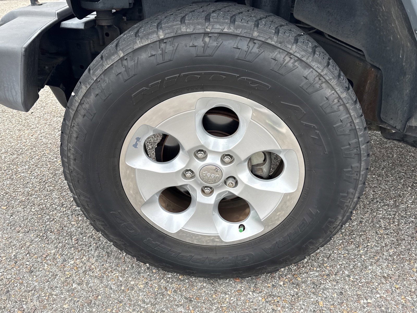 Used 2014 Jeep Wrangler Unlimited Sahara w/ Connectivity Group image 10