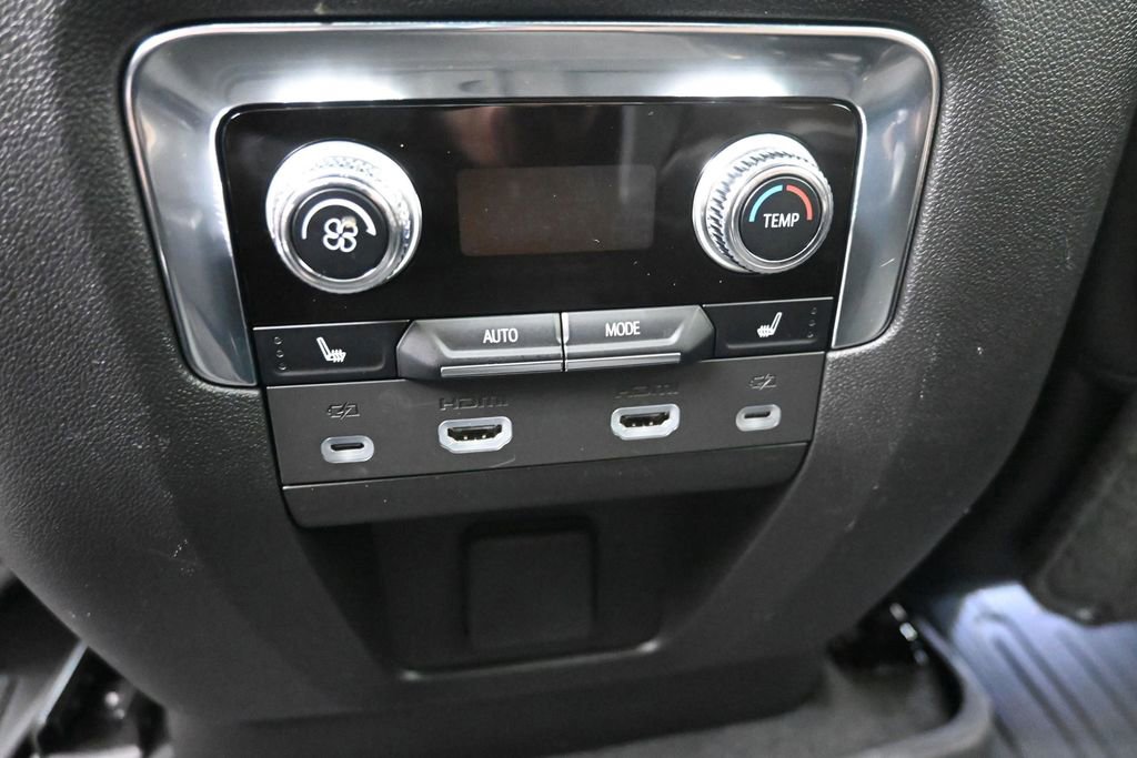 Used 2023 GMC Yukon XL Denali Ultimate w/ LPO, Floor Liner Package AWD/4WD image 15