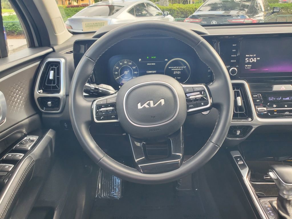Used 2023 Kia Sorento SX FWD image 25