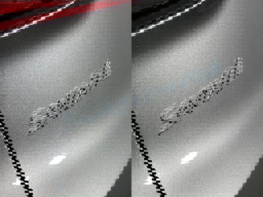 Used 2020 Hyundai Santa Fe Limited image 7