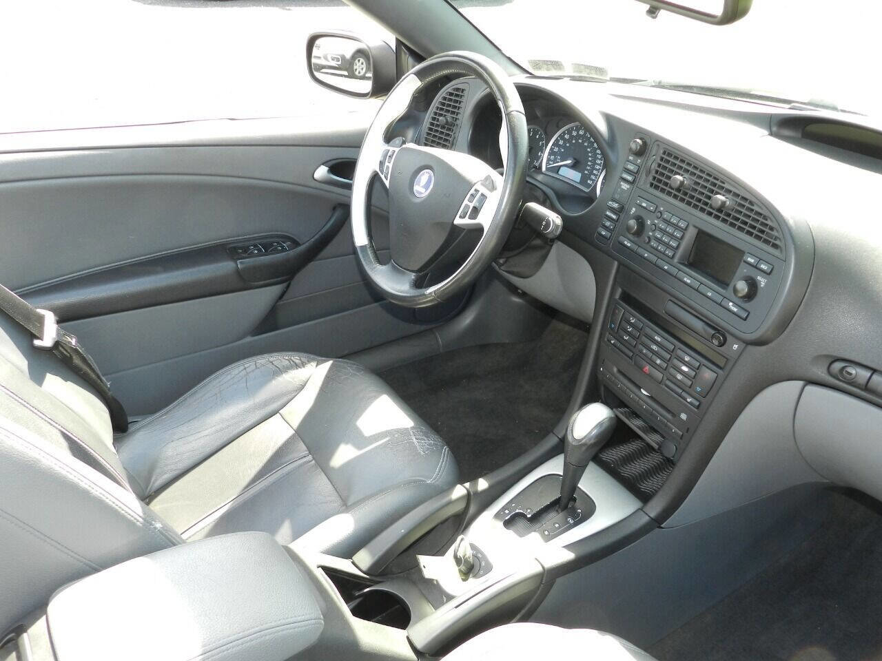 Used 2006 Saab 9-3 Aero image 11