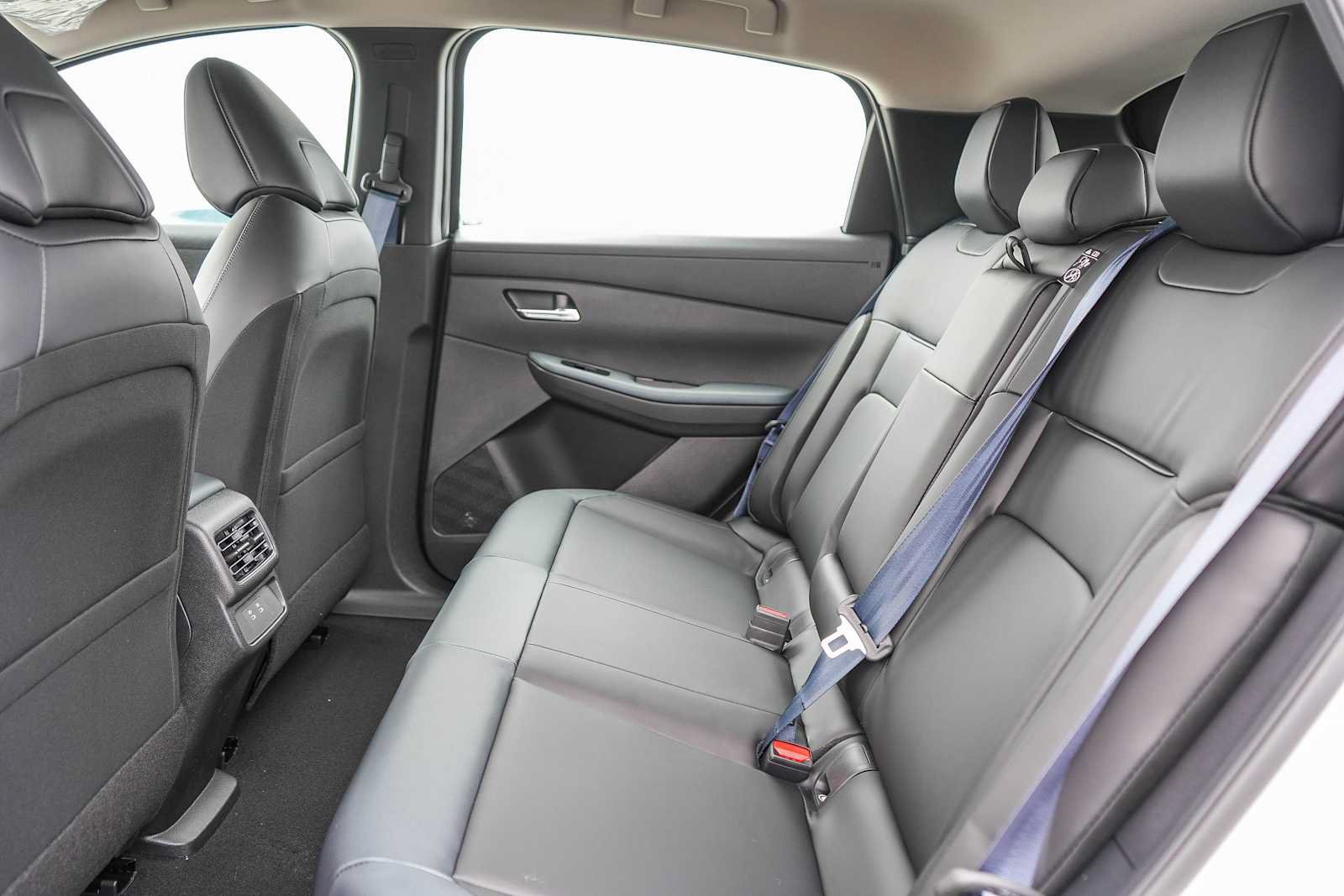 New 2026 Nissan Leaf SV+ FWD image 19