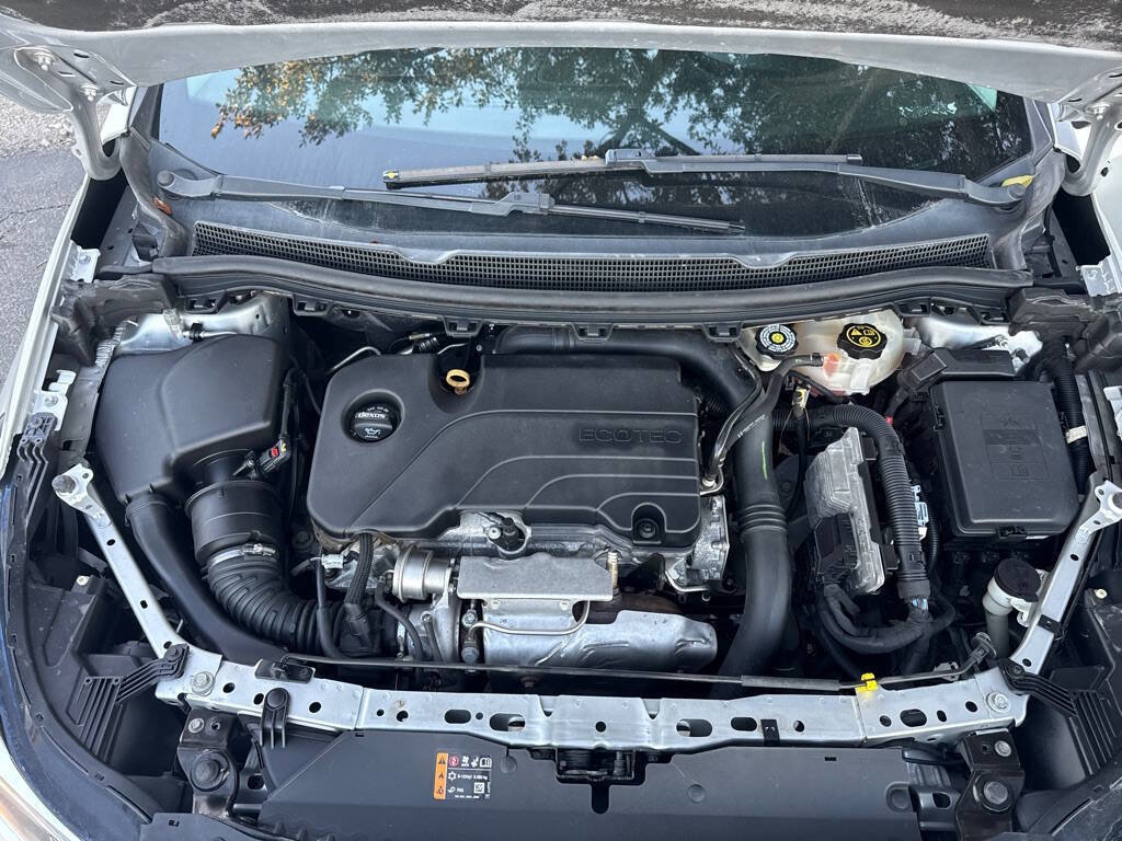 Used 2019 Chevrolet Cruze LS FWD image 22