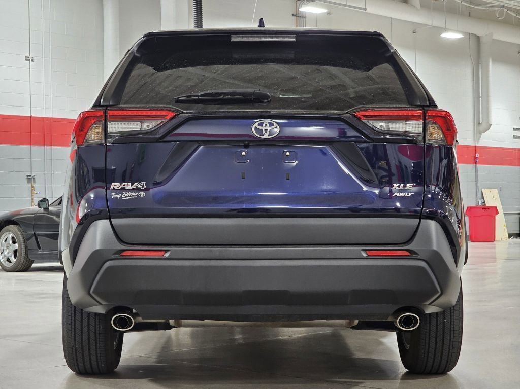 Used 2023 Toyota RAV4 XLE w/ Convenience Package AWD/4WD image 17