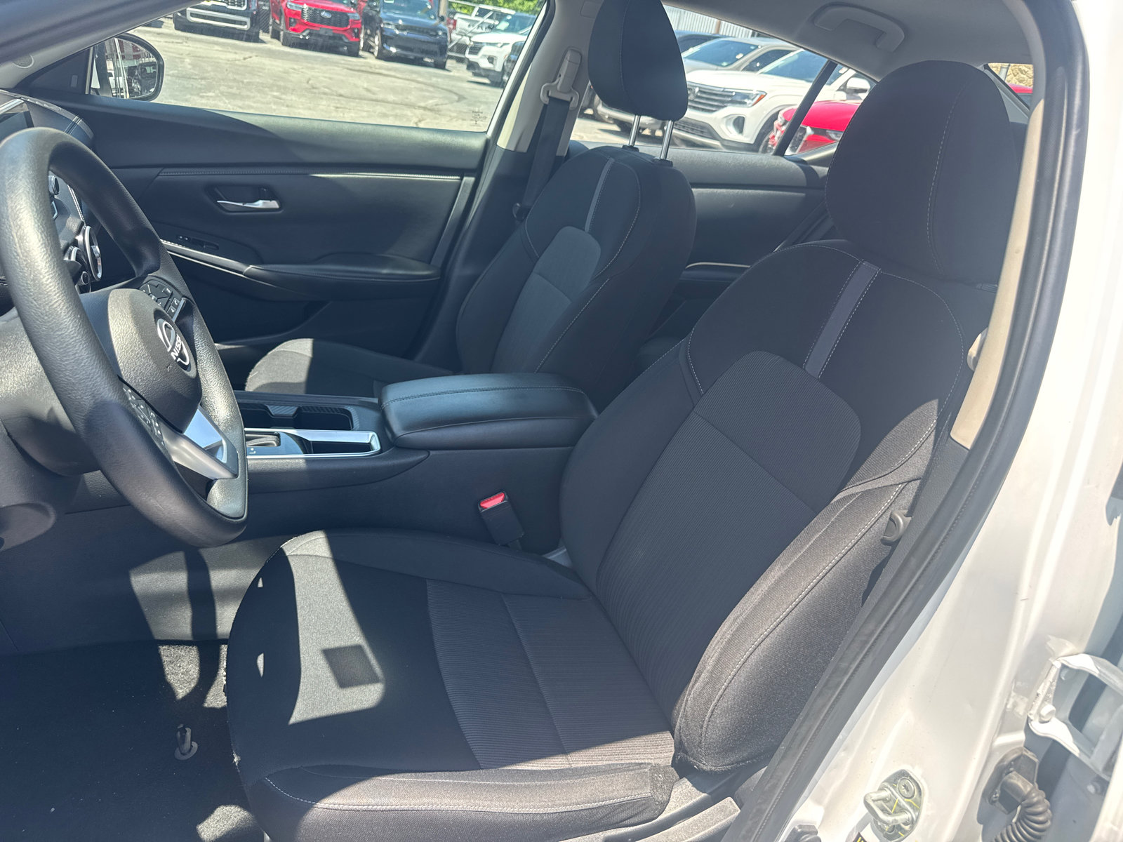 Used 2024 Nissan Sentra SV FWD image 9
