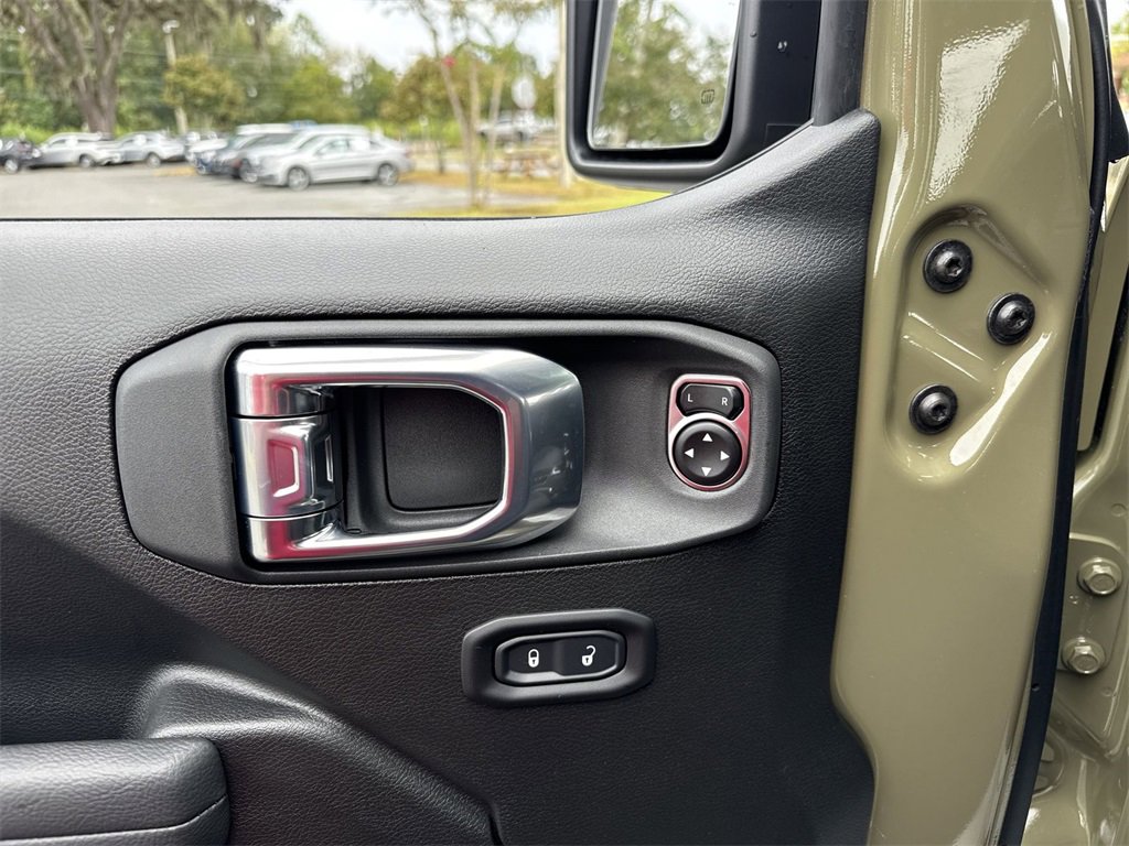 New 2025 Jeep Wrangler Unlimited Rubicon w/ Steel Bumper Group image 13