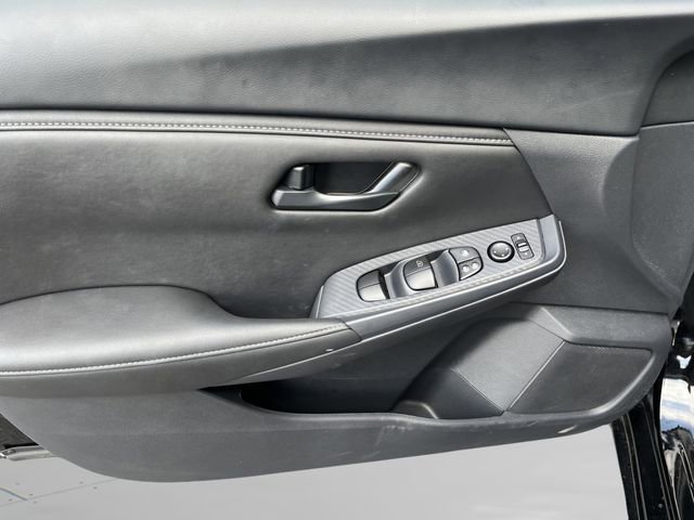 Used 2025 Nissan Sentra S FWD image 15
