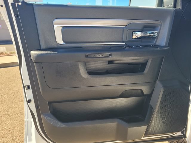 Used 2022 RAM 1500 Classic SLT w/ Electronics Group AWD/4WD image 18