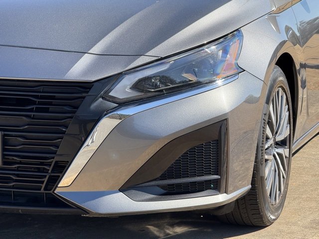 Used 2024 Nissan Altima 2.5 SV image 11