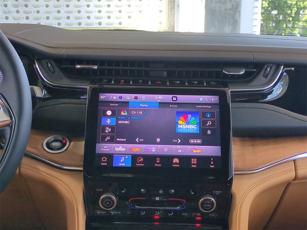 New 2025 Jeep Grand Cherokee Summit image 19