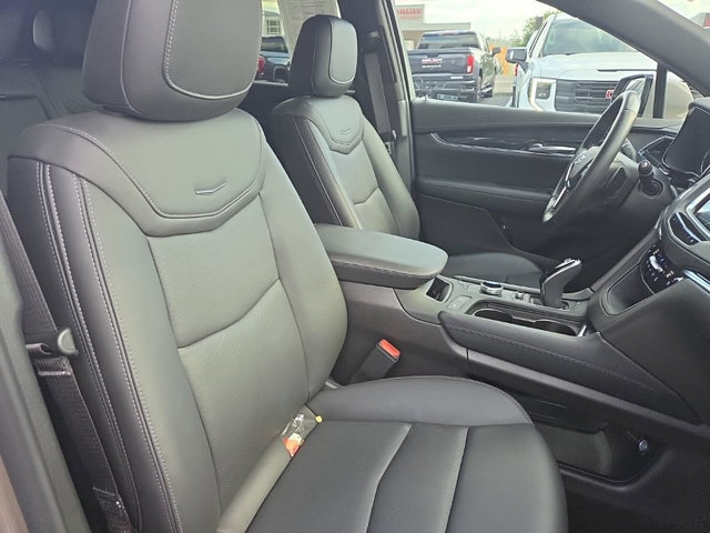 Certified 2022 Cadillac XT5 Premium Luxury AWD/4WD image 17
