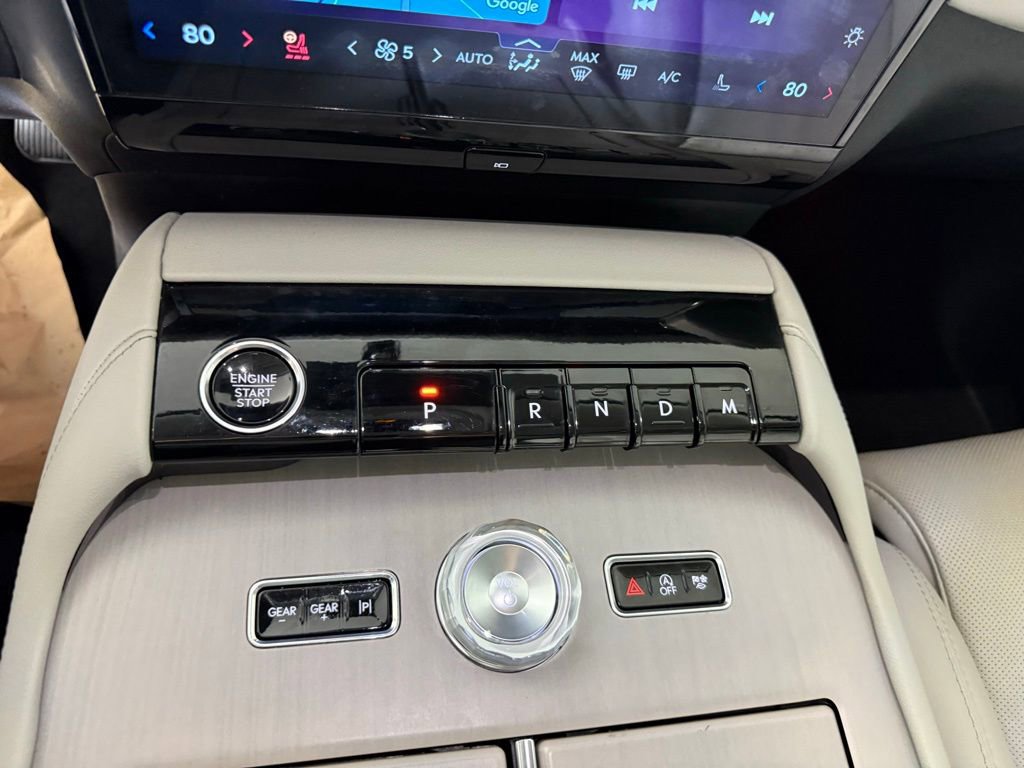 Certified 2025 Lincoln Navigator Reserve image 33