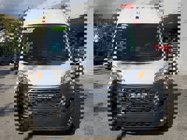 Used 2024 RAM ProMaster 2500 w/ Convenience Group image 2