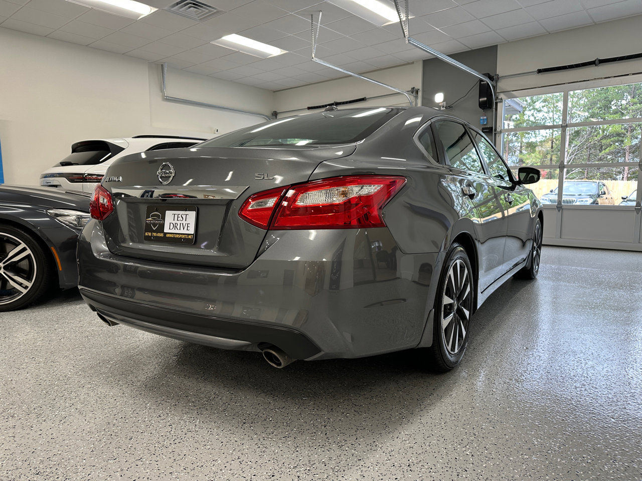 Used 2016 Nissan Altima 2.5 SL w/ 2.5 Technology Package image 10