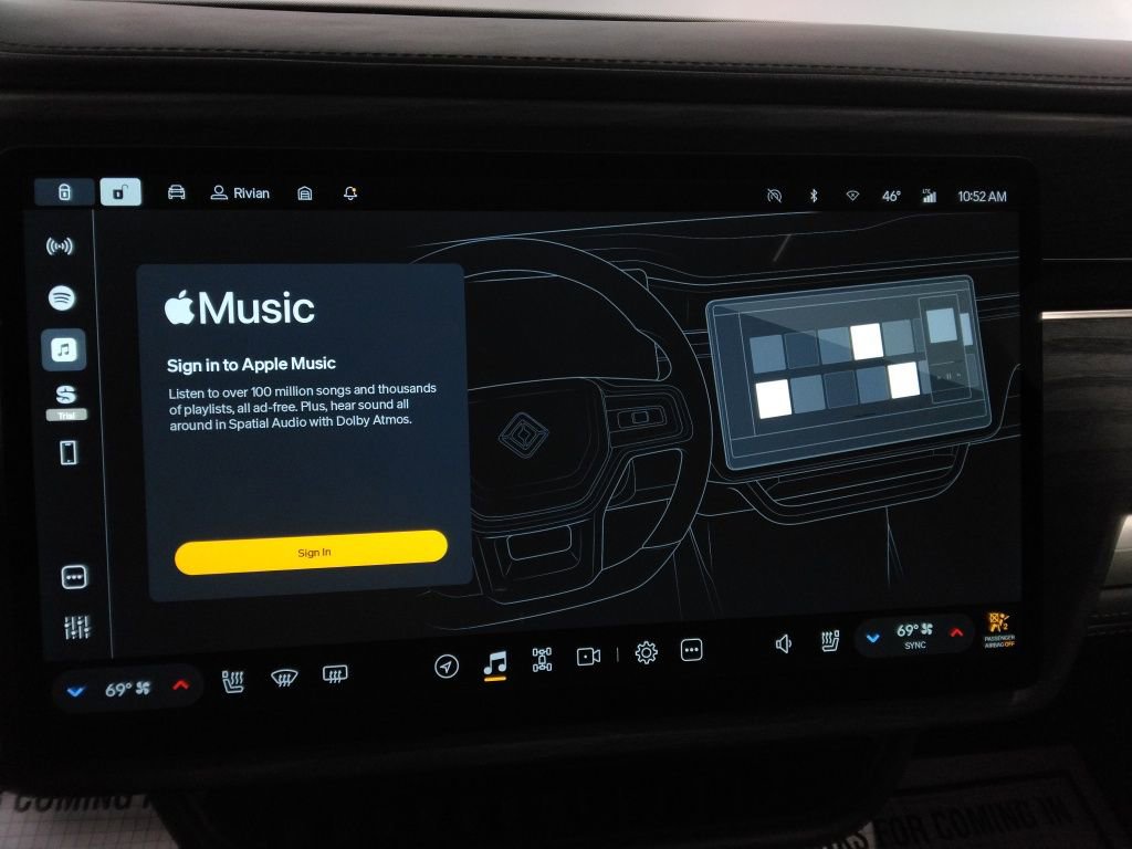 Used 2023 Rivian R1S Launch Edition image 23