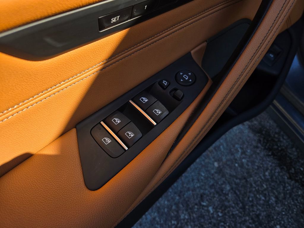 Used 2023 BMW 530i xDrive w/ Premium Package image 11