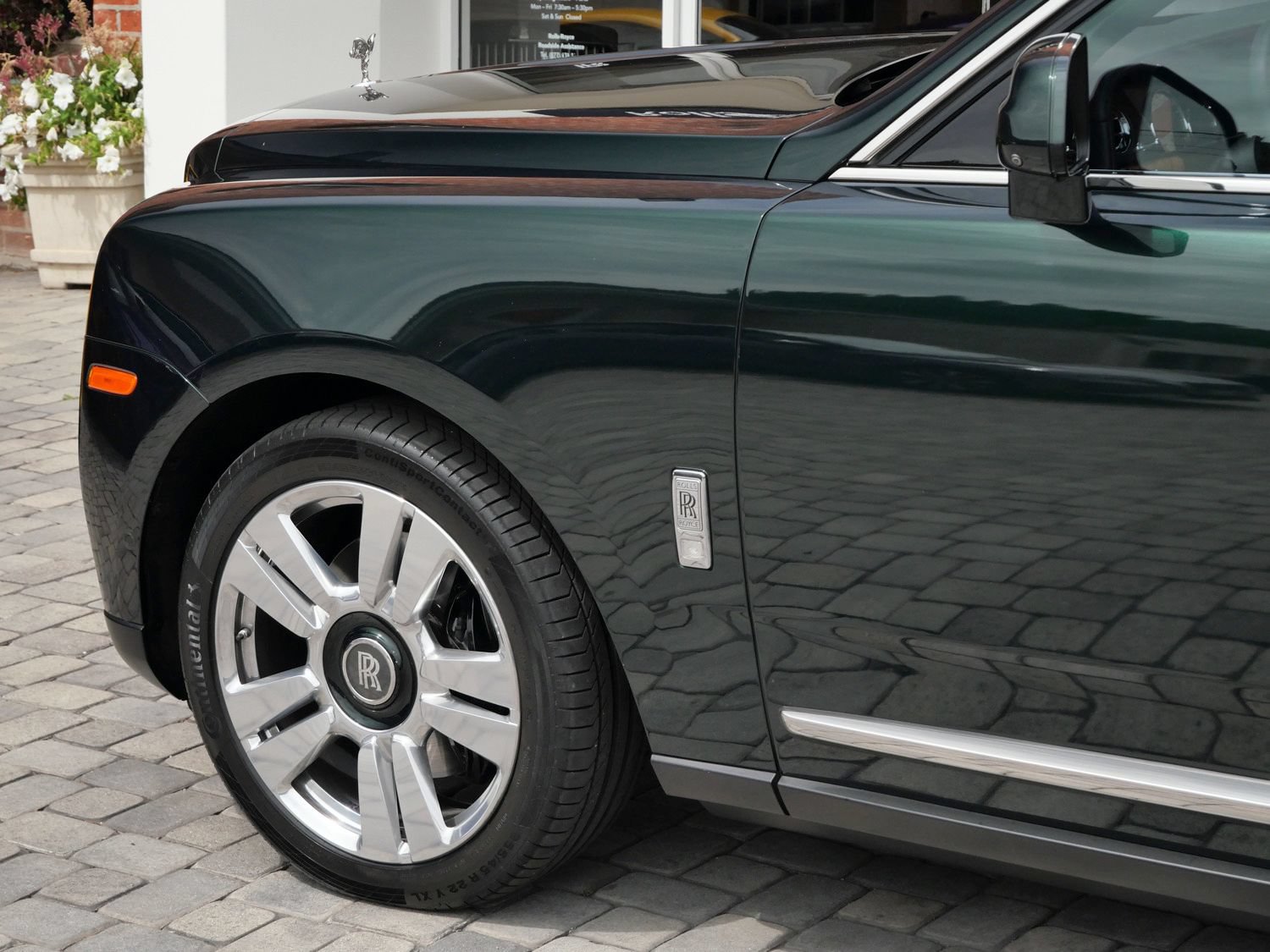 Used 2019 Rolls-Royce Cullinan AWD/4WD image 21