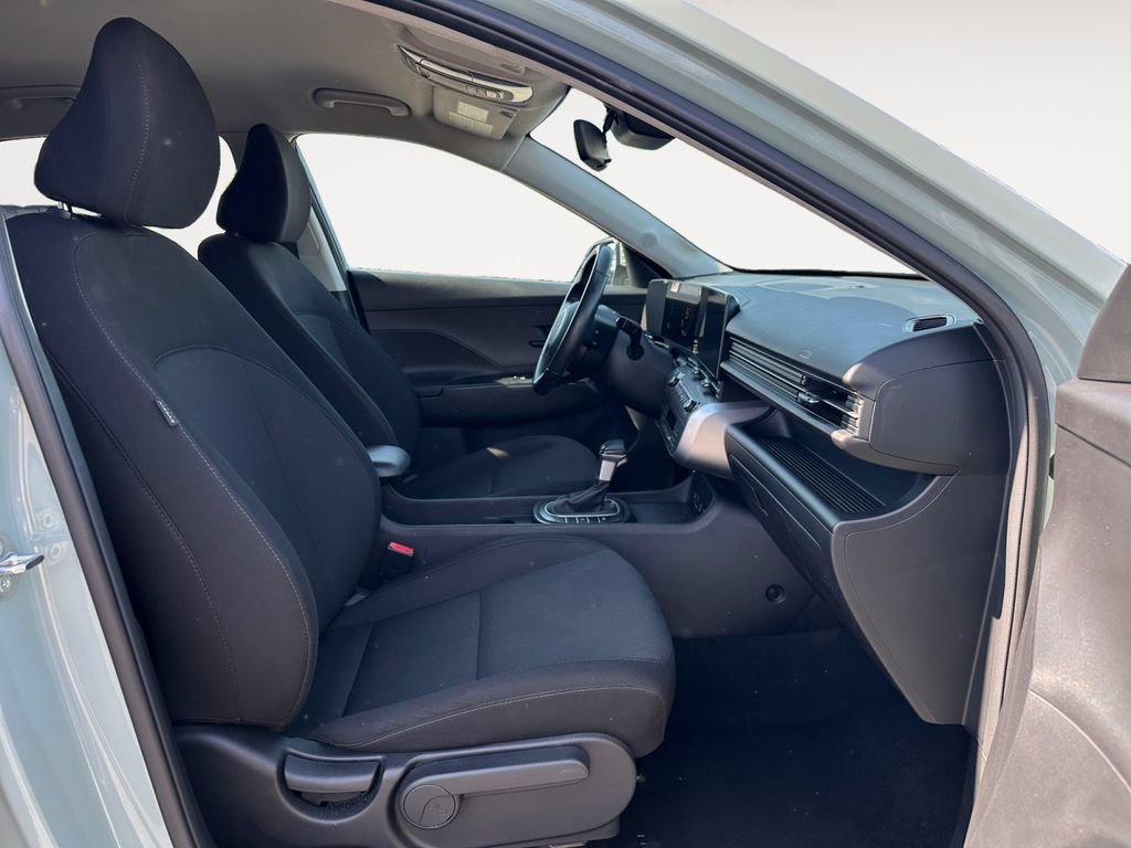 Used 2024 Hyundai Kona SEL AWD/4WD image 15