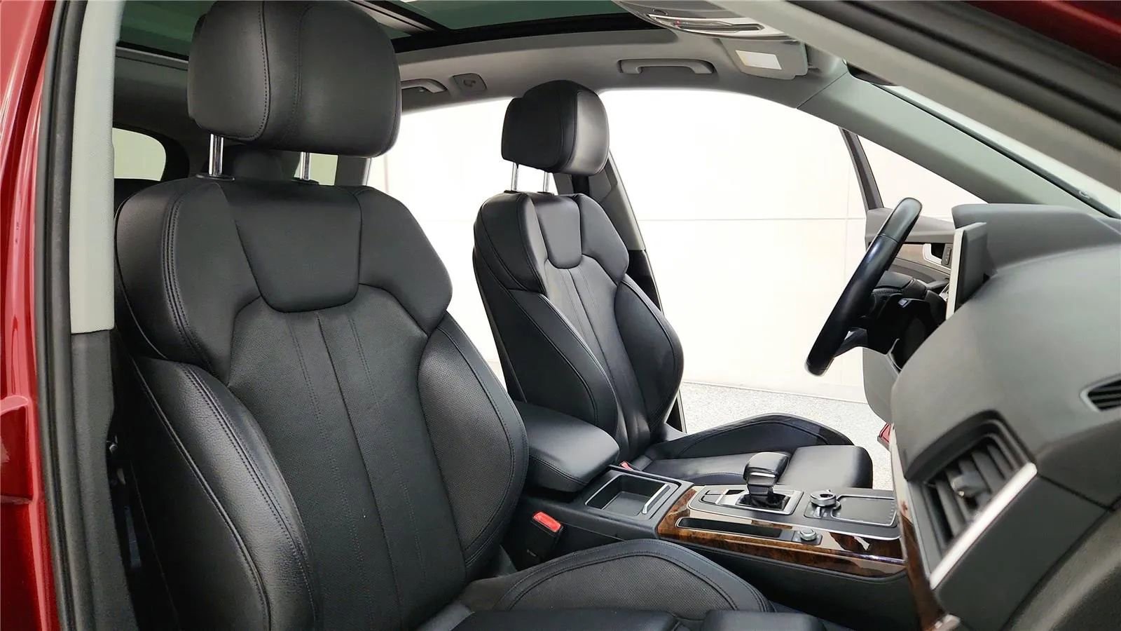 Used 2018 Audi Q5 2.0T Premium Plus w/ Premium Plus Package image 34