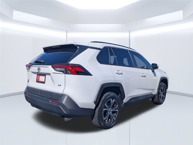 Certified 2020 Toyota RAV4 LE FWD image 5