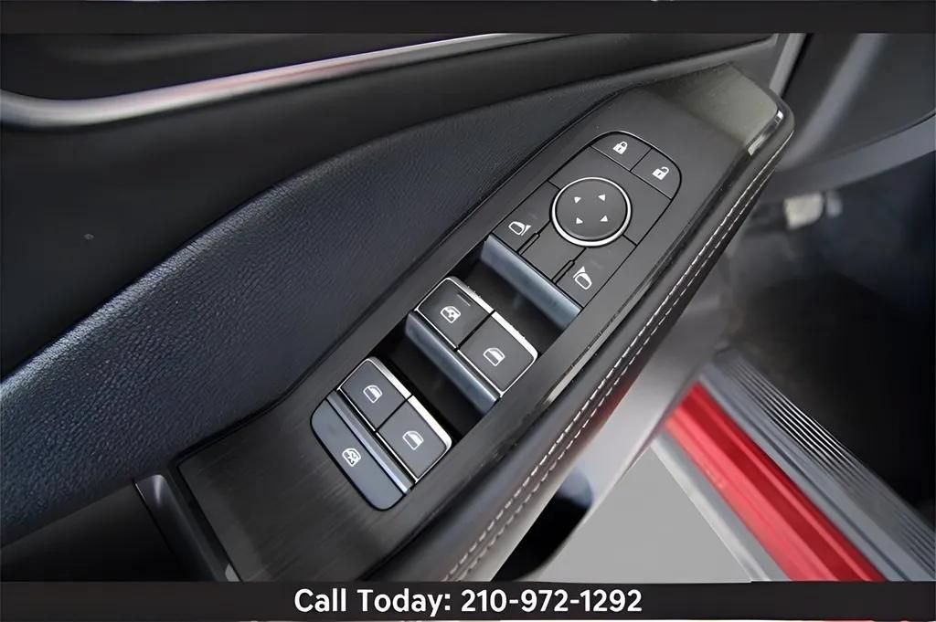 Used 2021 Nissan Rogue Platinum AWD/4WD image 11
