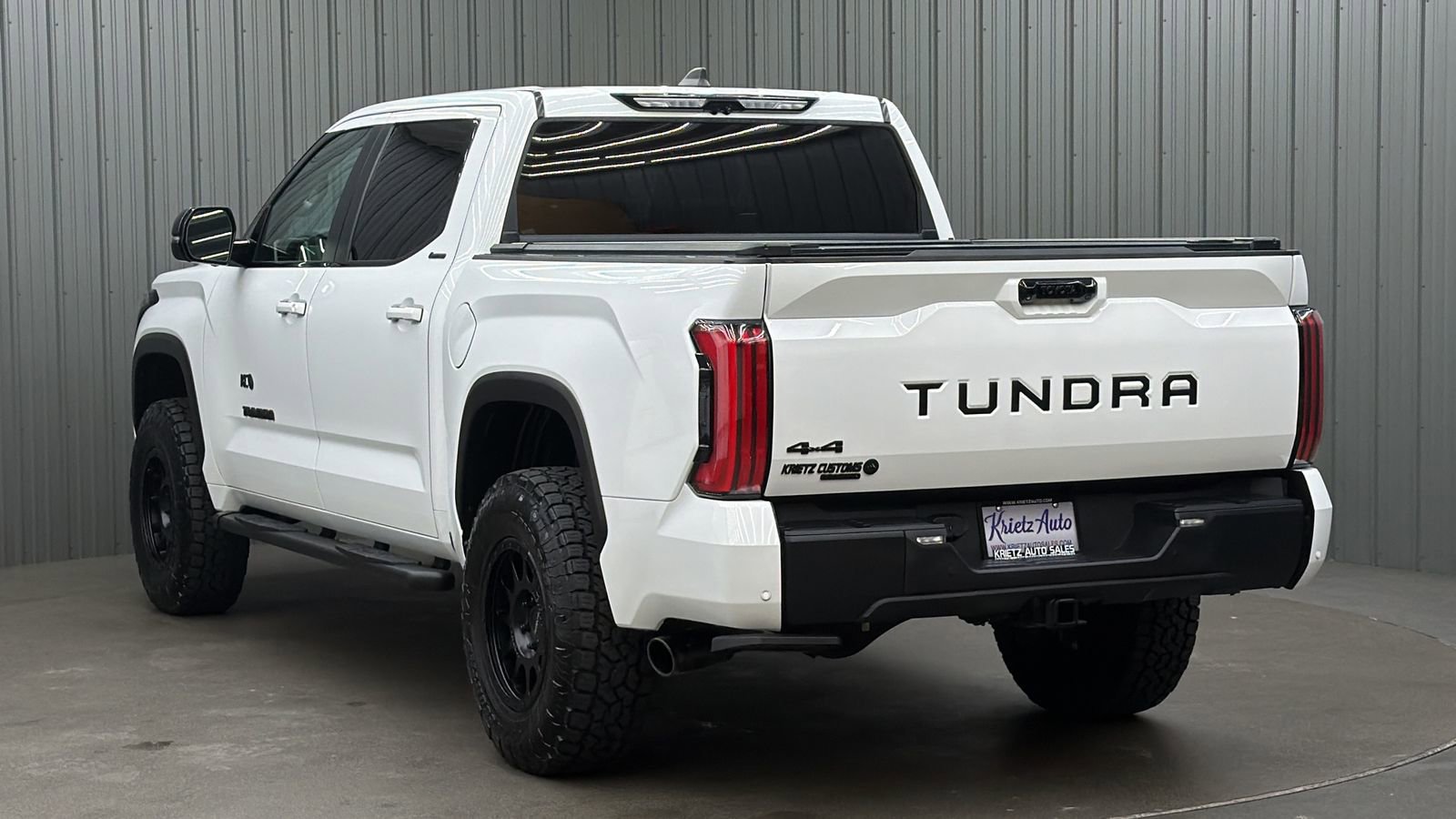 Used 2024 Toyota Tundra Limited image 3