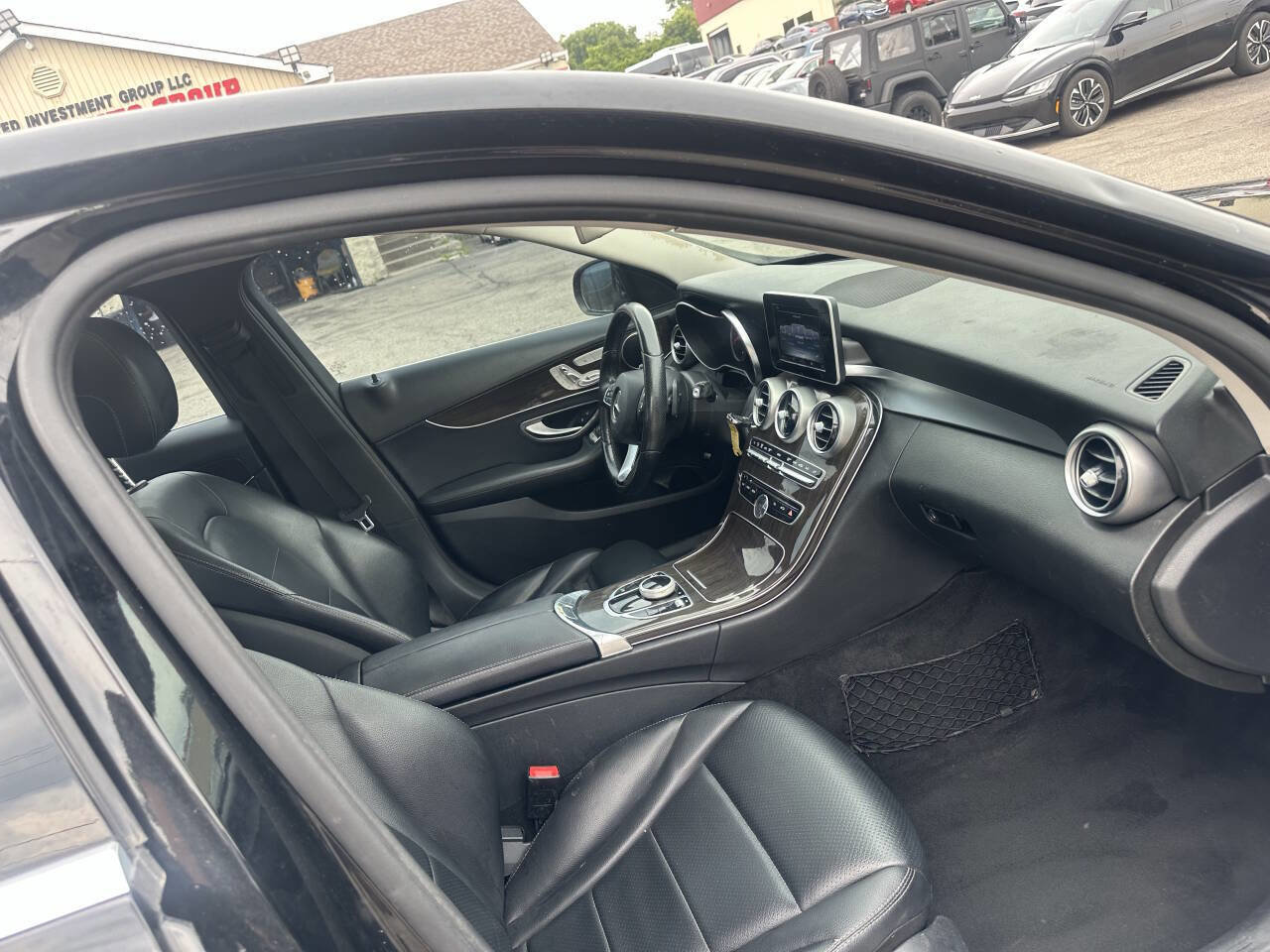 Used 2017 Mercedes-Benz C 300 4MATIC Sedan image 18