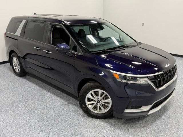 Used 2023 Kia Carnival LX FWD image 34