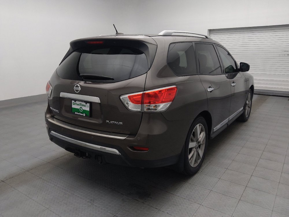 Used 2015 Nissan Pathfinder Platinum w/ Family Entertainment Package FWD image 9