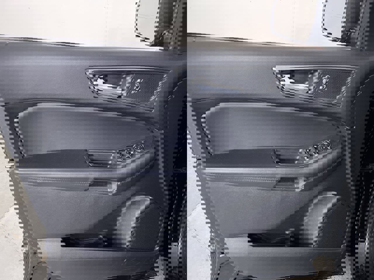 Used 2023 Ford Edge SE image 10