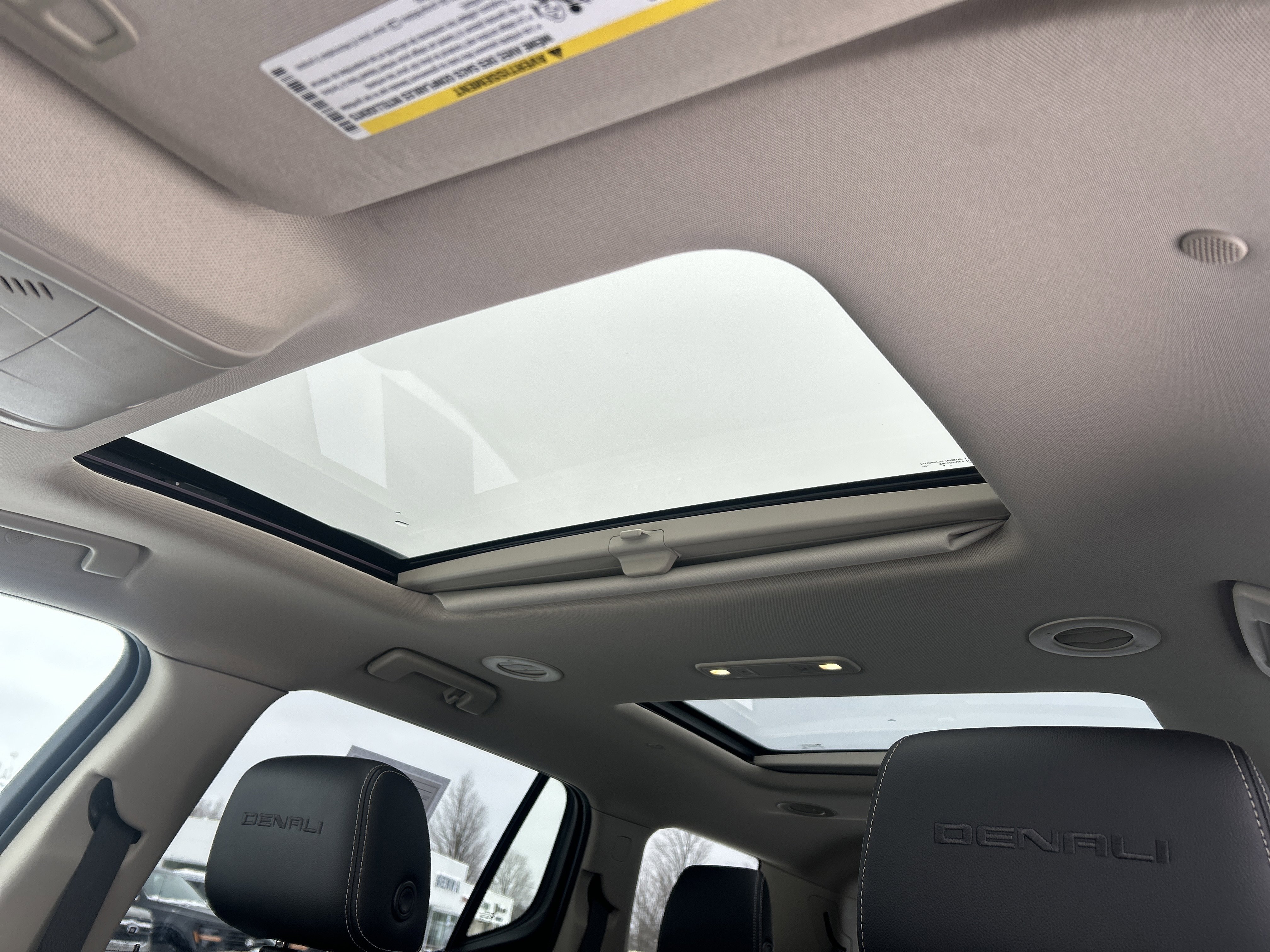 Used 2019 GMC Acadia Denali image 24