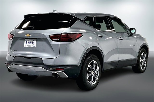 Used 2025 Chevrolet Blazer LT image 7