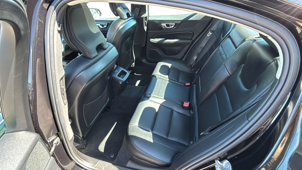 Certified 2024 Volvo S60 B5 Core w/ Climate Package AWD/4WD image 10
