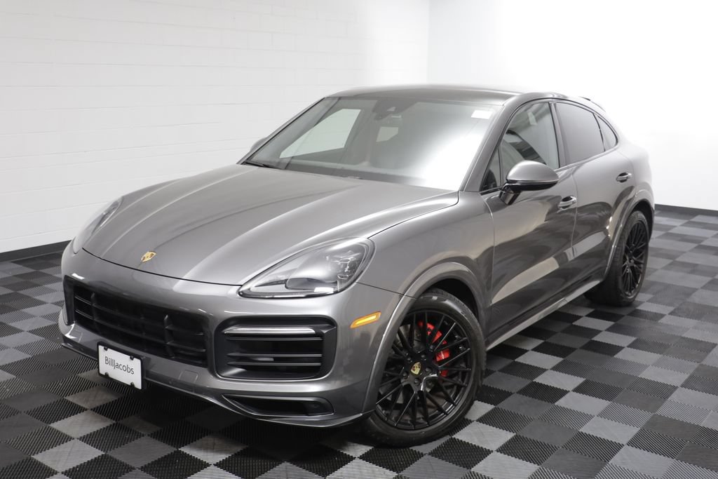 Used 2023 Porsche Cayenne GTS w/ Premium Package AWD/4WD image 2