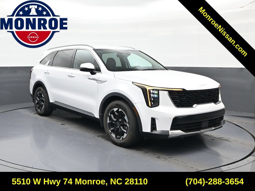 Used 2024 Kia Sorento S