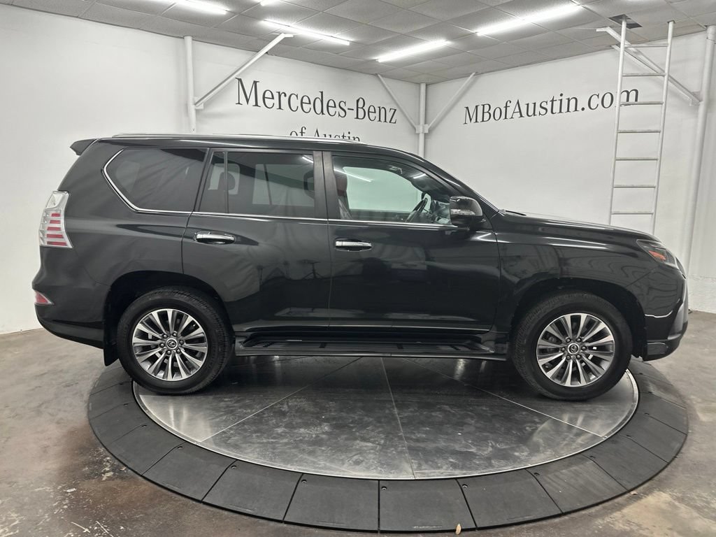 Used 2022 Lexus GX 460 Luxury w/ Off Road Package AWD/4WD image 8