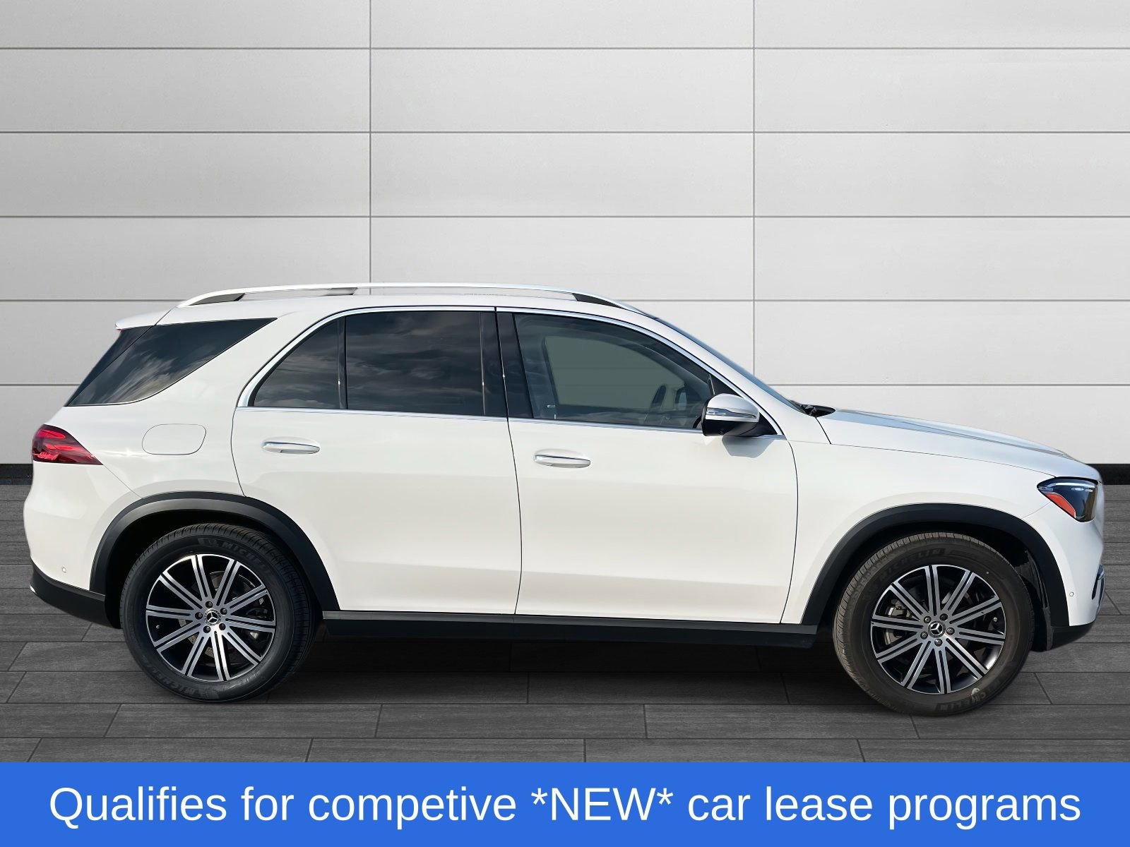 Used 2025 Mercedes-Benz GLE 350 4MATIC image 2