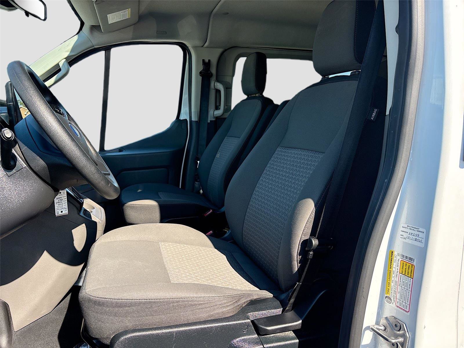 Used 2023 Ford Transit 350 XLT image 22