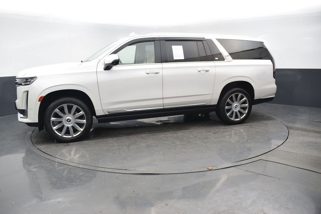 Used 2023 Cadillac Escalade ESV Premium Luxury Platinum w/ Heavy-Duty Trailer Package image 2