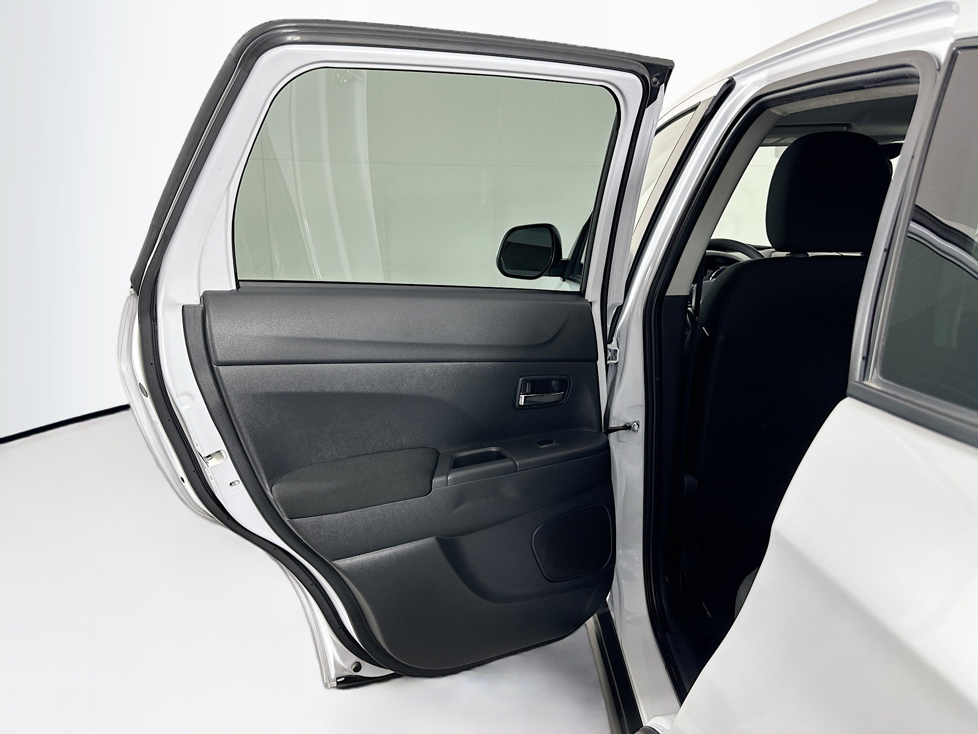 Used 2024 Mitsubishi Outlander Sport ES image 24