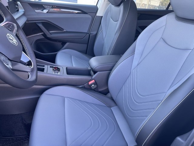 New 2026 Volkswagen Tiguan SE image 11