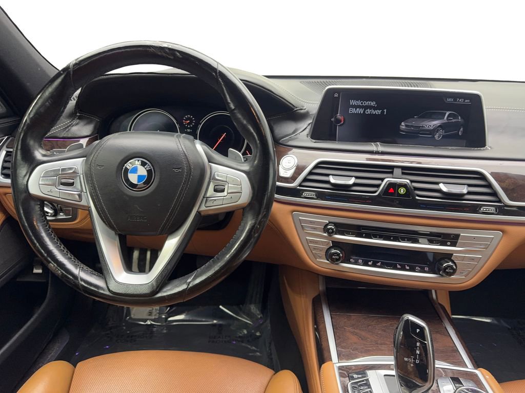 Used 2017 BMW 750i xDrive image 54