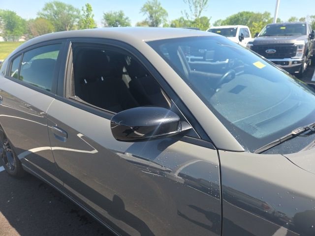 Used 2023 Dodge Charger SXT w/ Blacktop Package AWD/4WD image 5