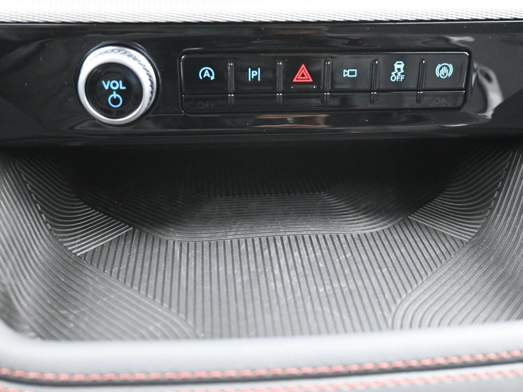New 2026 Ford Explorer Active w/ Active Comfort Package AWD/4WD image 13