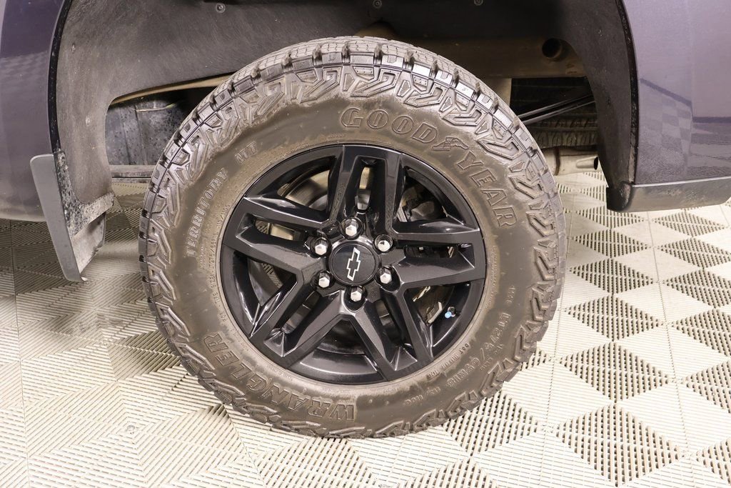 Used 2024 Chevrolet Silverado 1500 Custom Trail Boss w/ Dark Appearance Package image 17