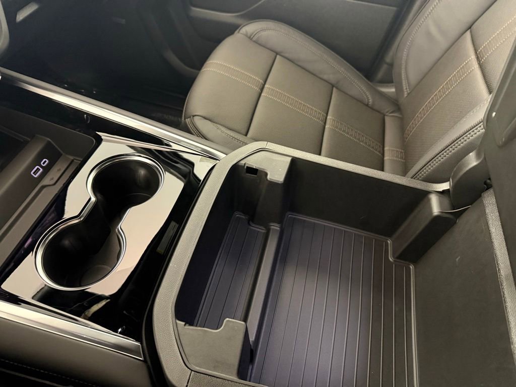 New 2026 Chevrolet Tahoe High Country AWD/4WD image 28