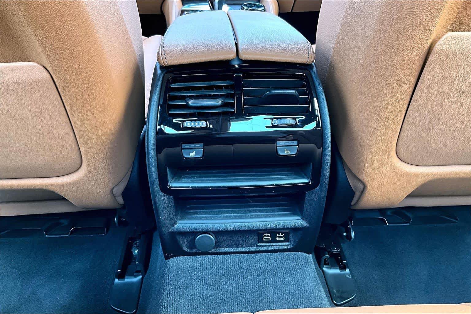 Used 2023 BMW M550i xDrive w/ Executive Package AWD/4WD image 37