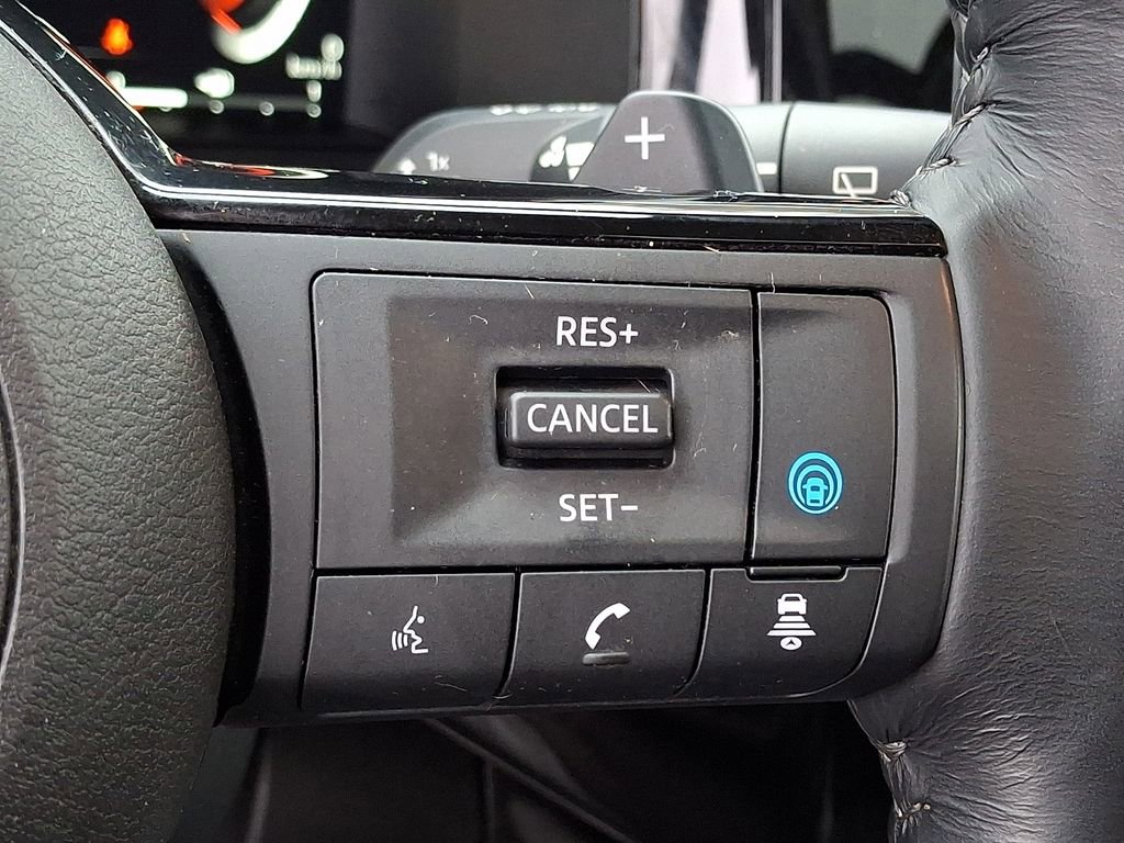 Used 2023 Nissan Pathfinder Platinum w/ Lighting Package (N93) image 24